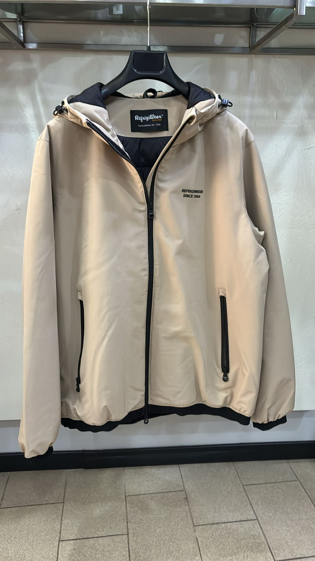RefrigiWear Class Jacket uomo beige – foto reale