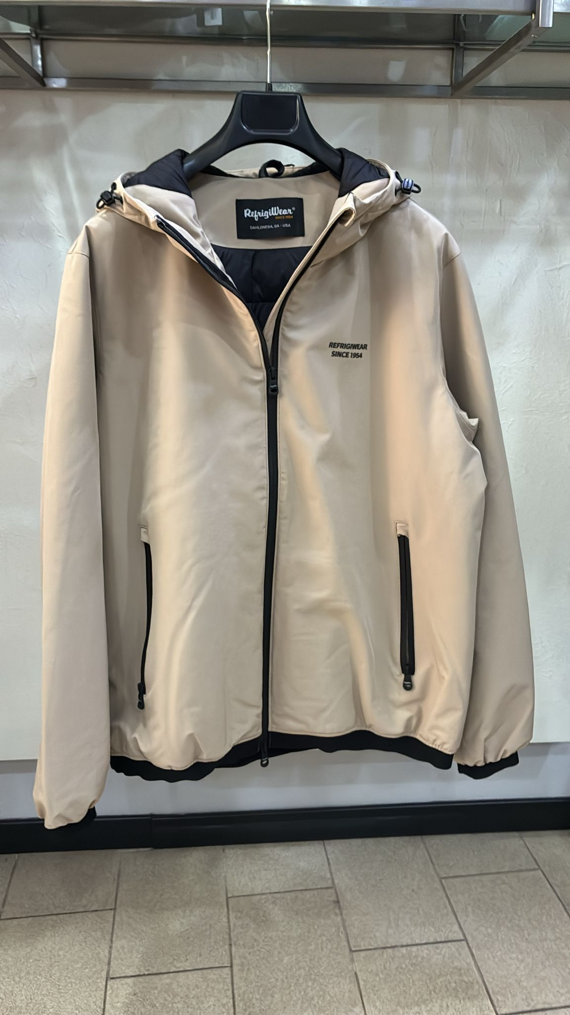 RefrigiWear Class Jacket uomo beige – foto reale